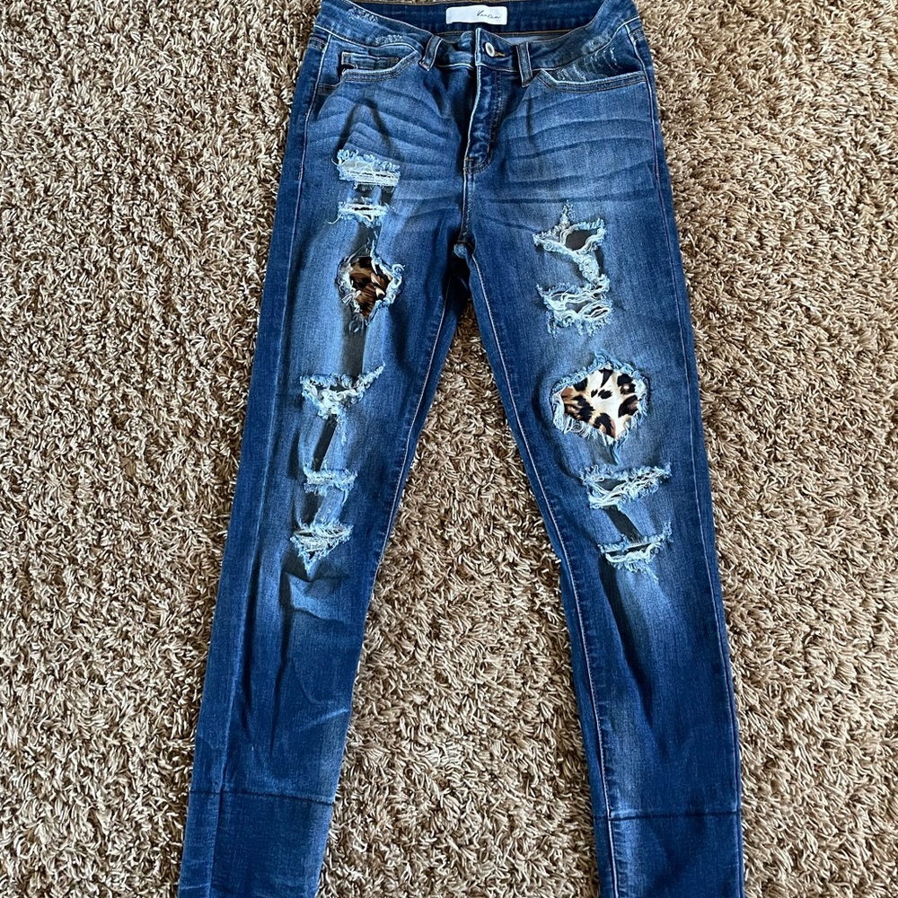 Kancan leopard holey print jeans